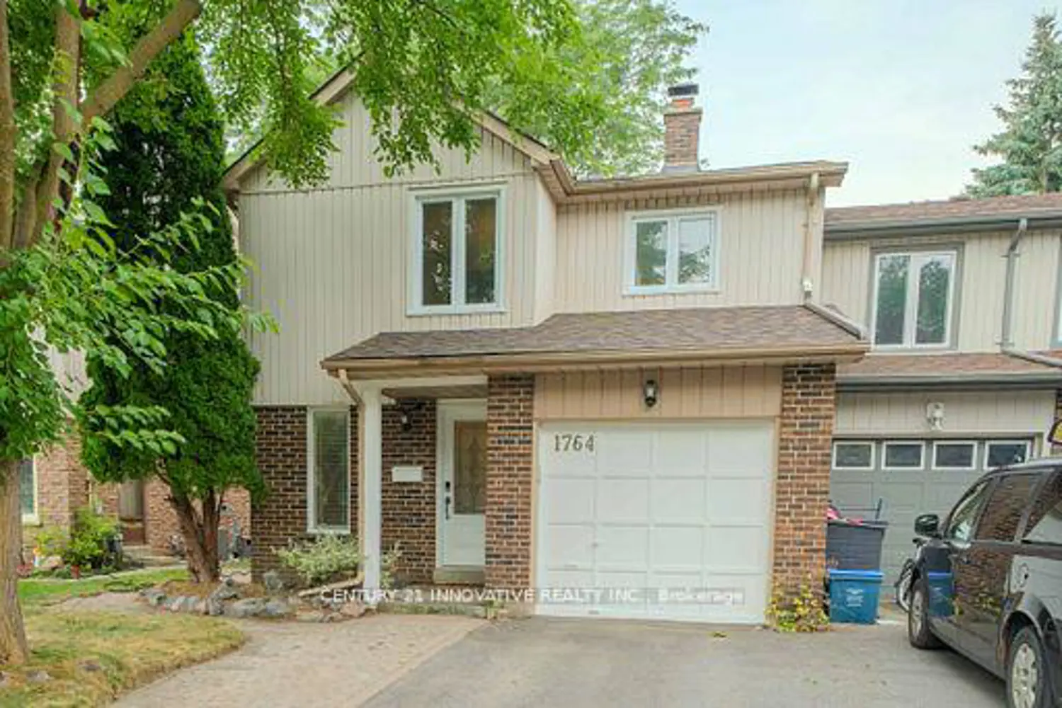 1764 Listowell Crescent