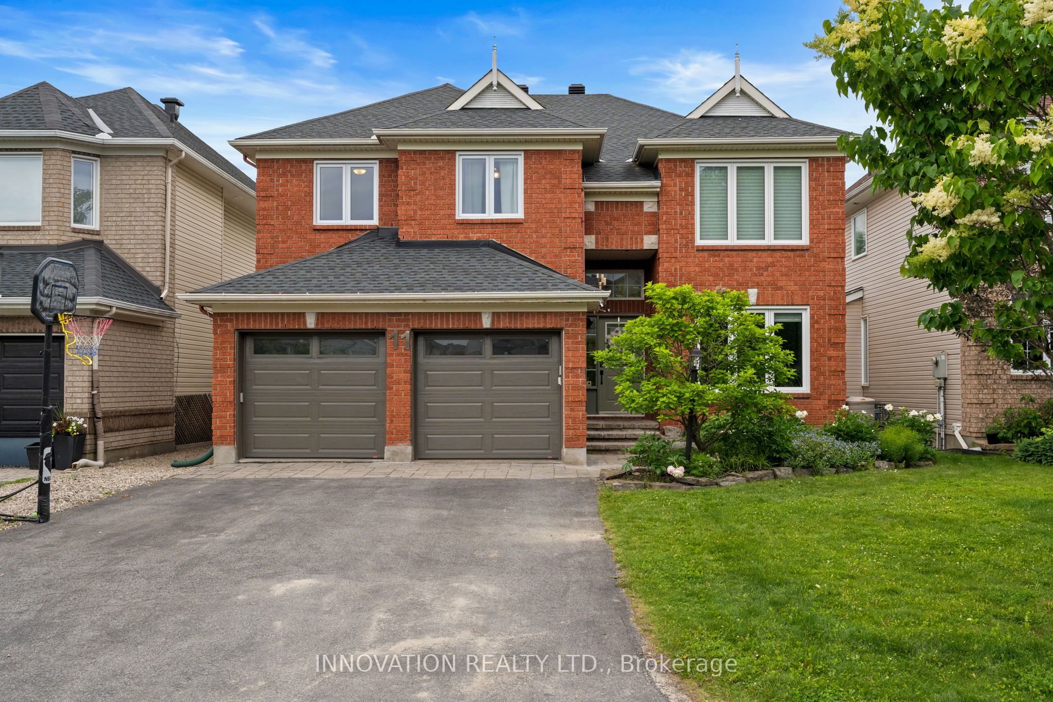 11 Bracewood Way, Ottawa, ON, K2J 4Y3