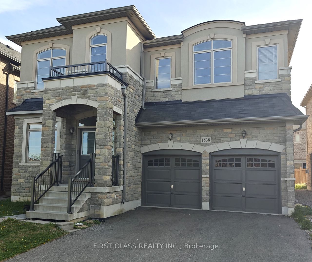1538 Devine Point, Milton, ON, L9E 1H6 photo 2