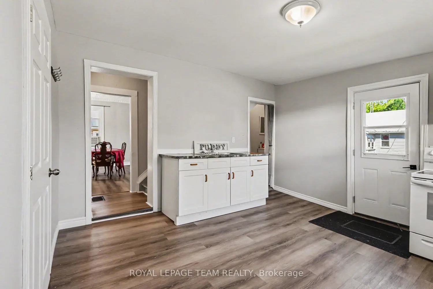 10486 Clark Road photo 3