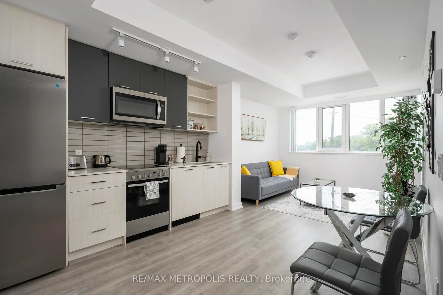2300 St Clair Avenue 307