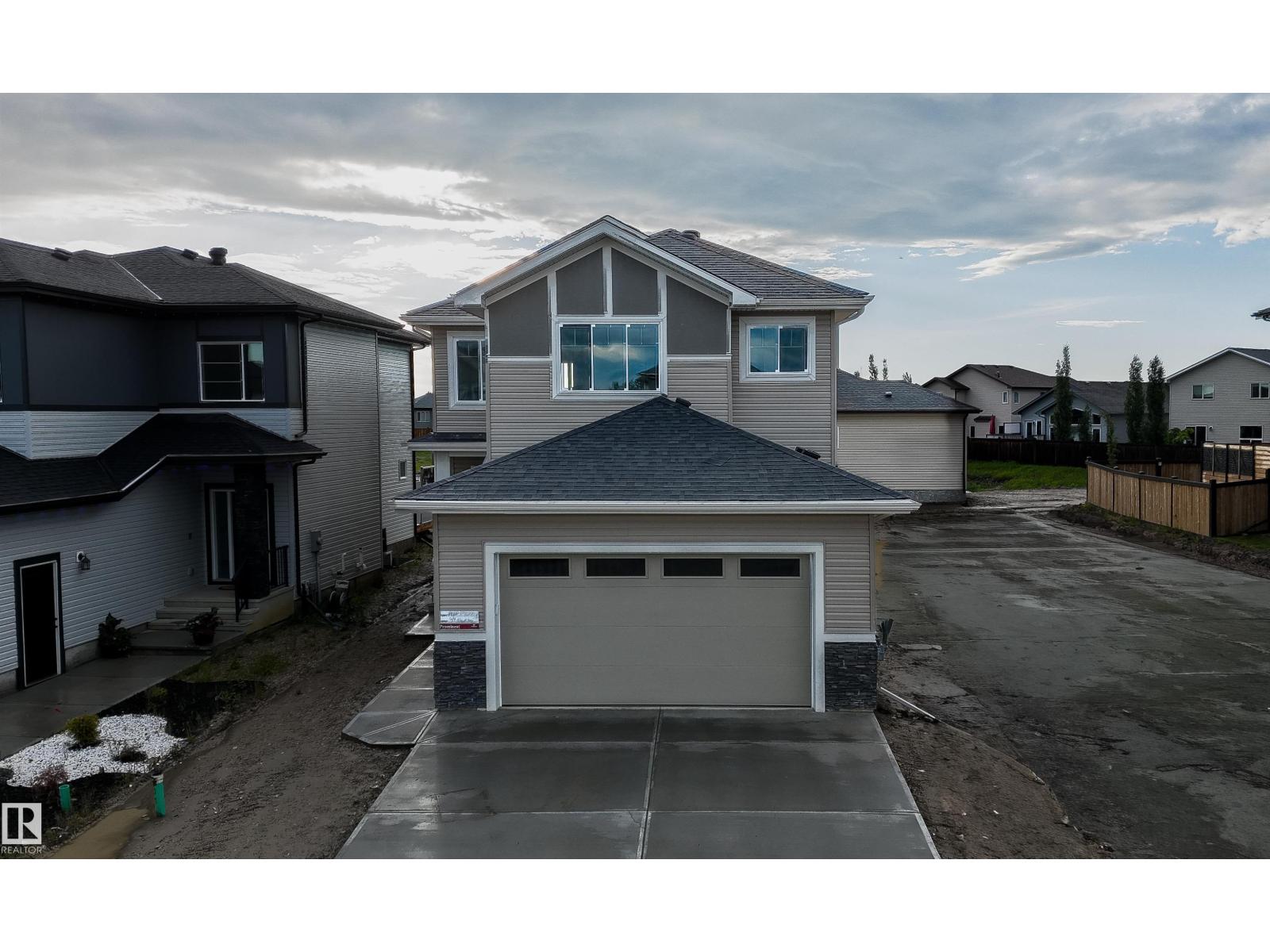 44 Dalquist Bay, Leduc, AB, T9E1N7 photo 2