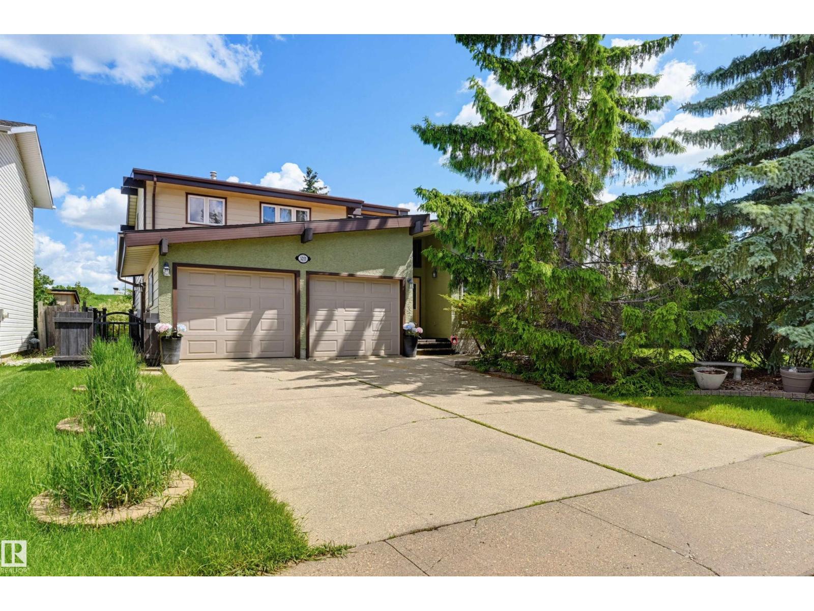 3211 104 Street NW, Edmonton, AB, T6J3N5