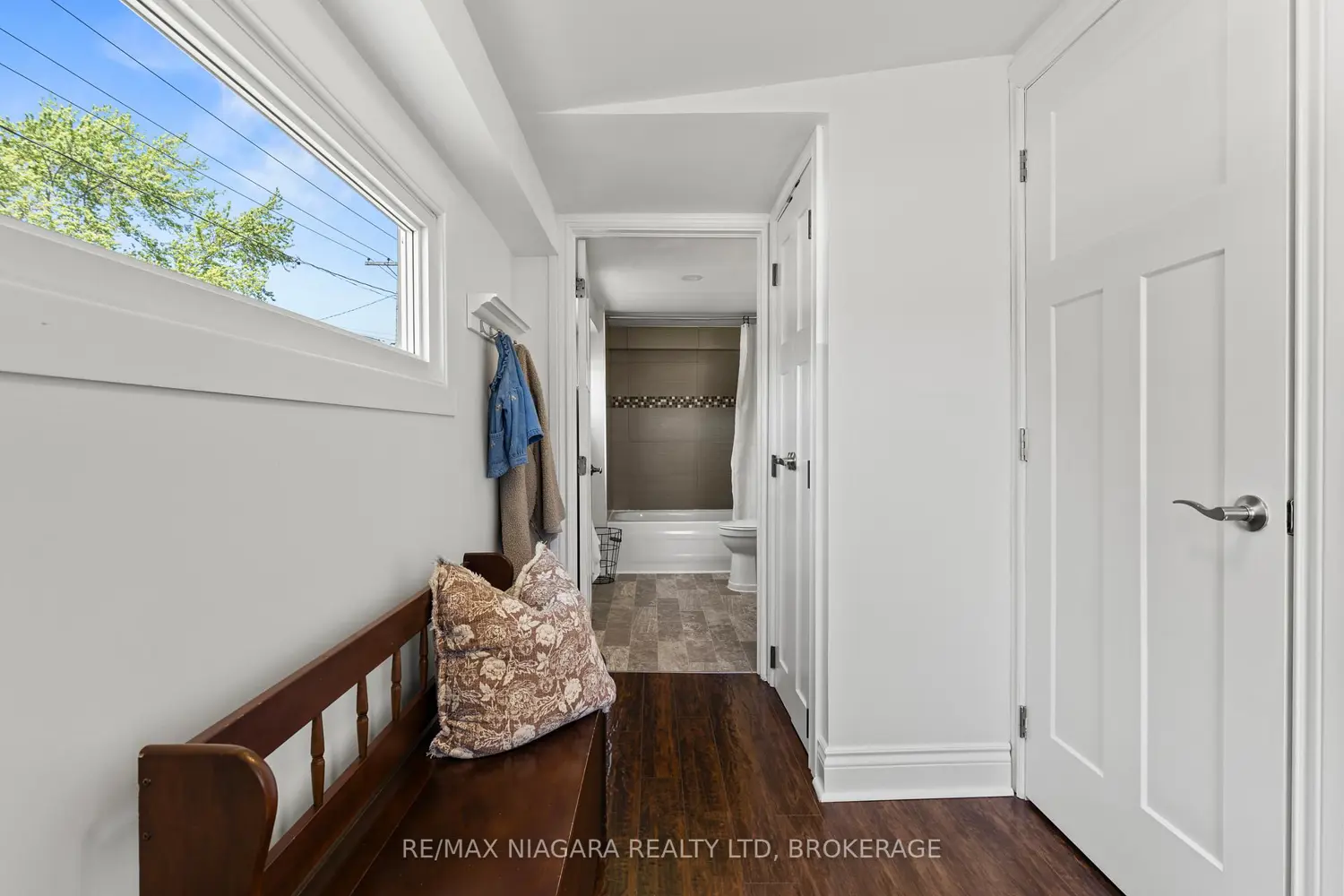 17 Humboldt Parkway photo 2