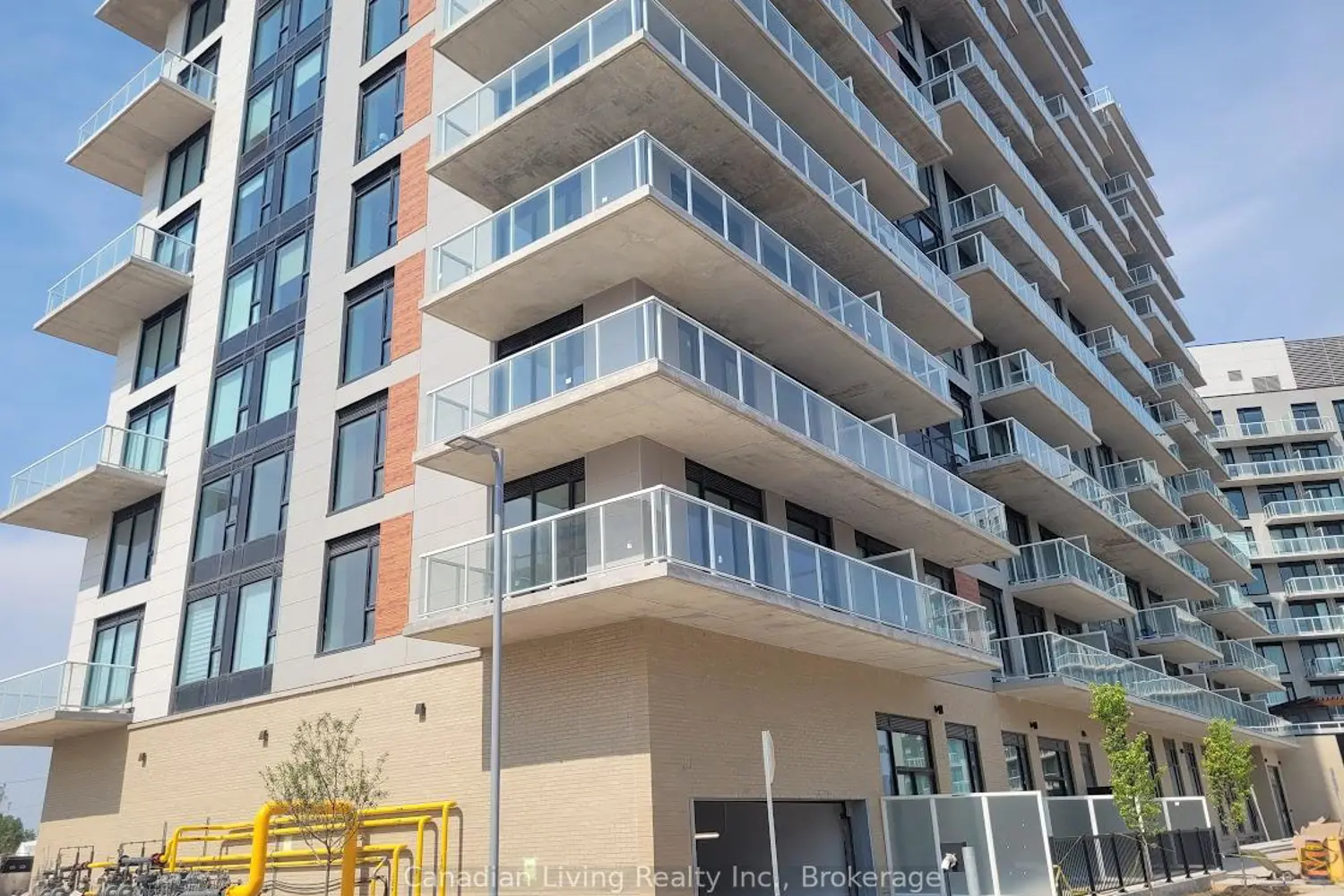 2 David Eyer Road 825