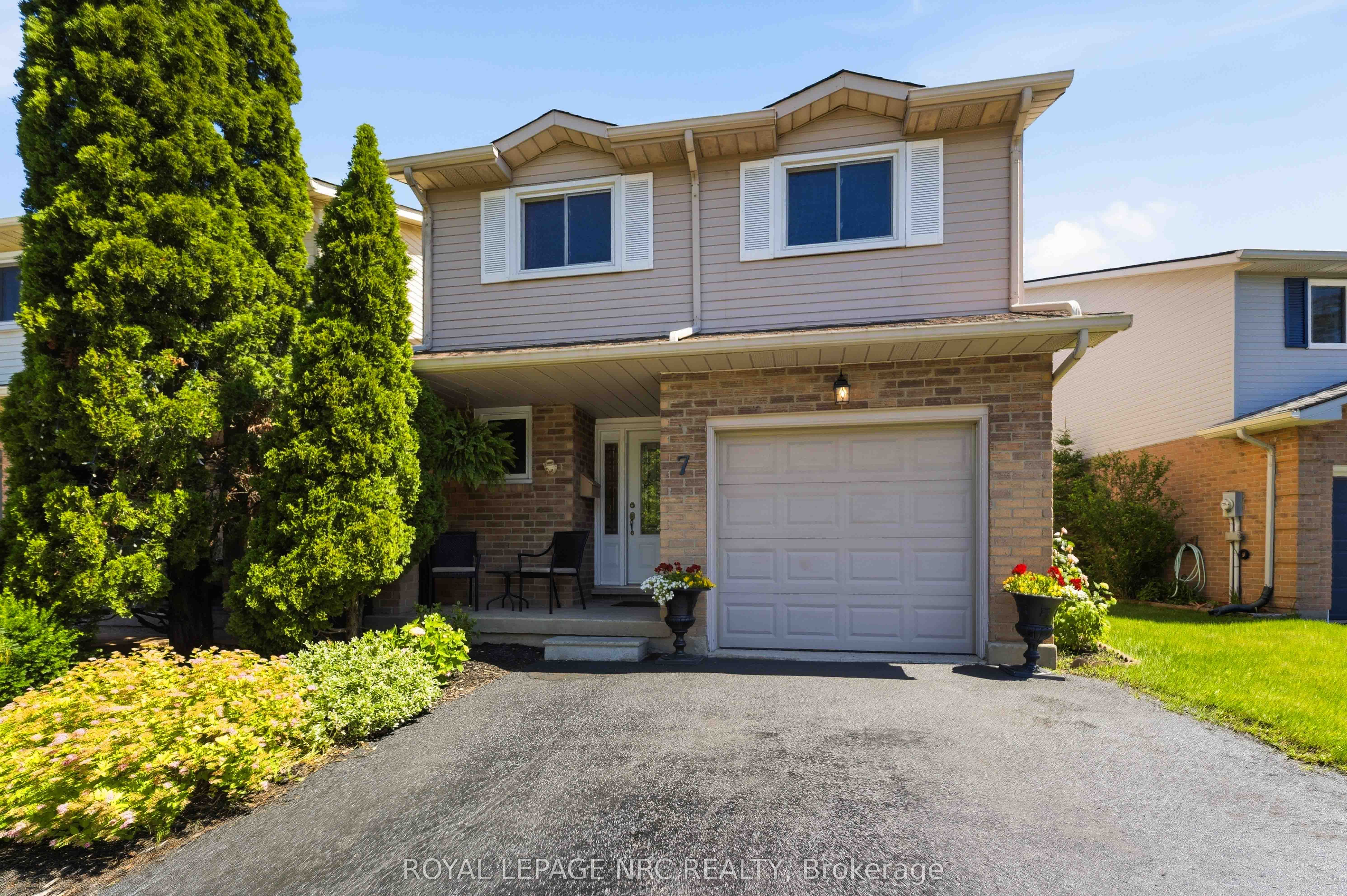 7 Naples Court, Thorold, ON, L2V 4S7 photo 4
