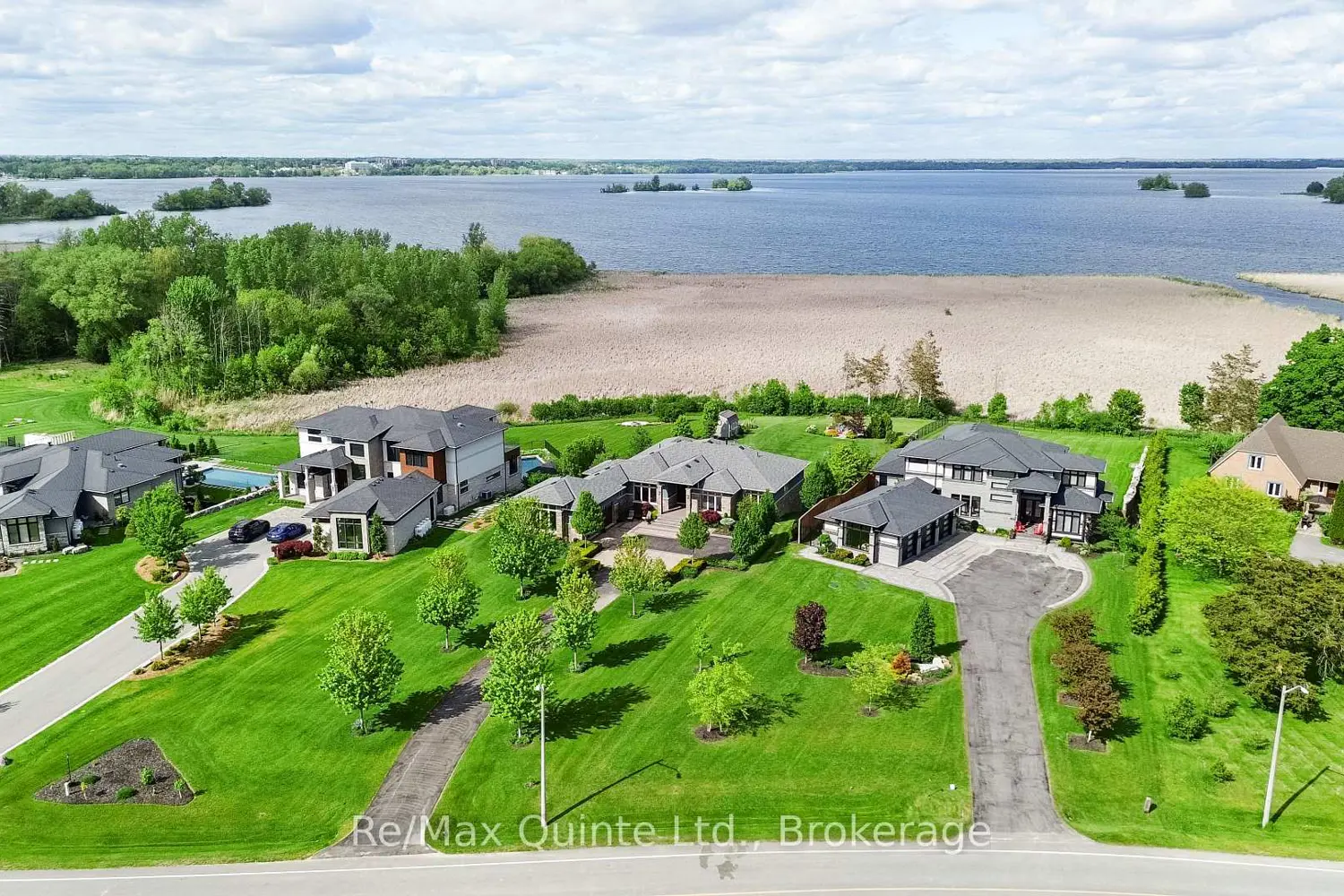 89 Navigation Drive photo 2