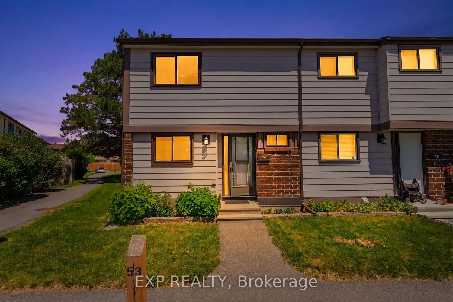10 Fieldgate Drive A