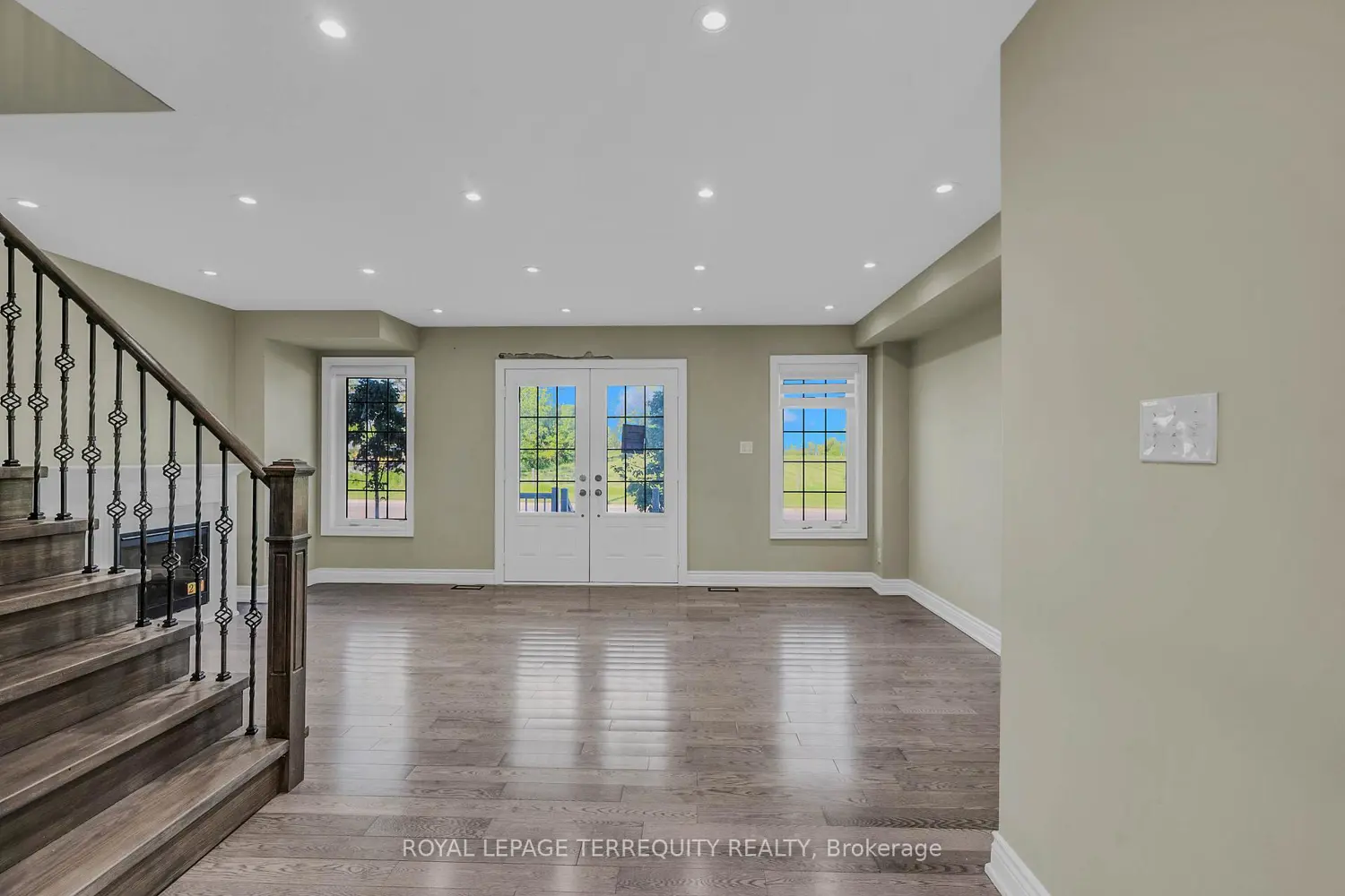 856 Audley Road photo 2