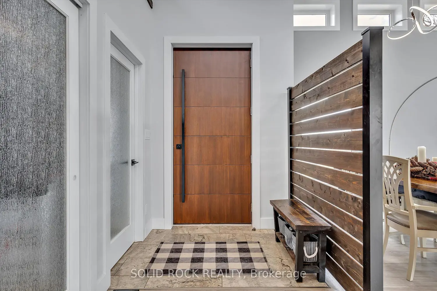 506 Catchmore Road photo 4