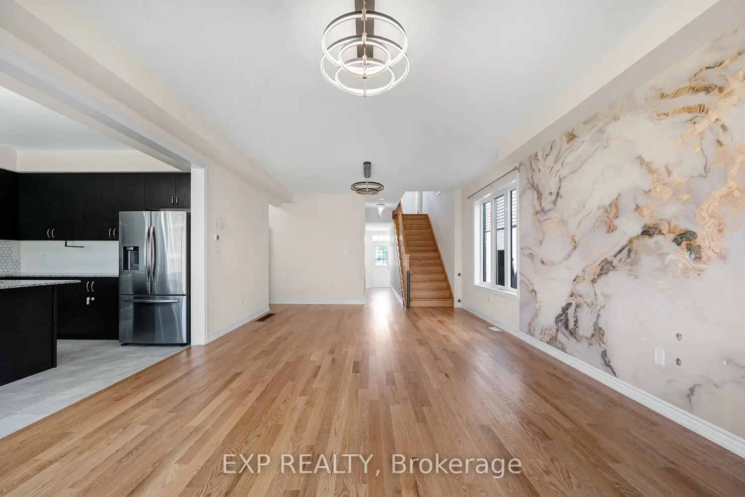 108 Durham Avenue photo 2