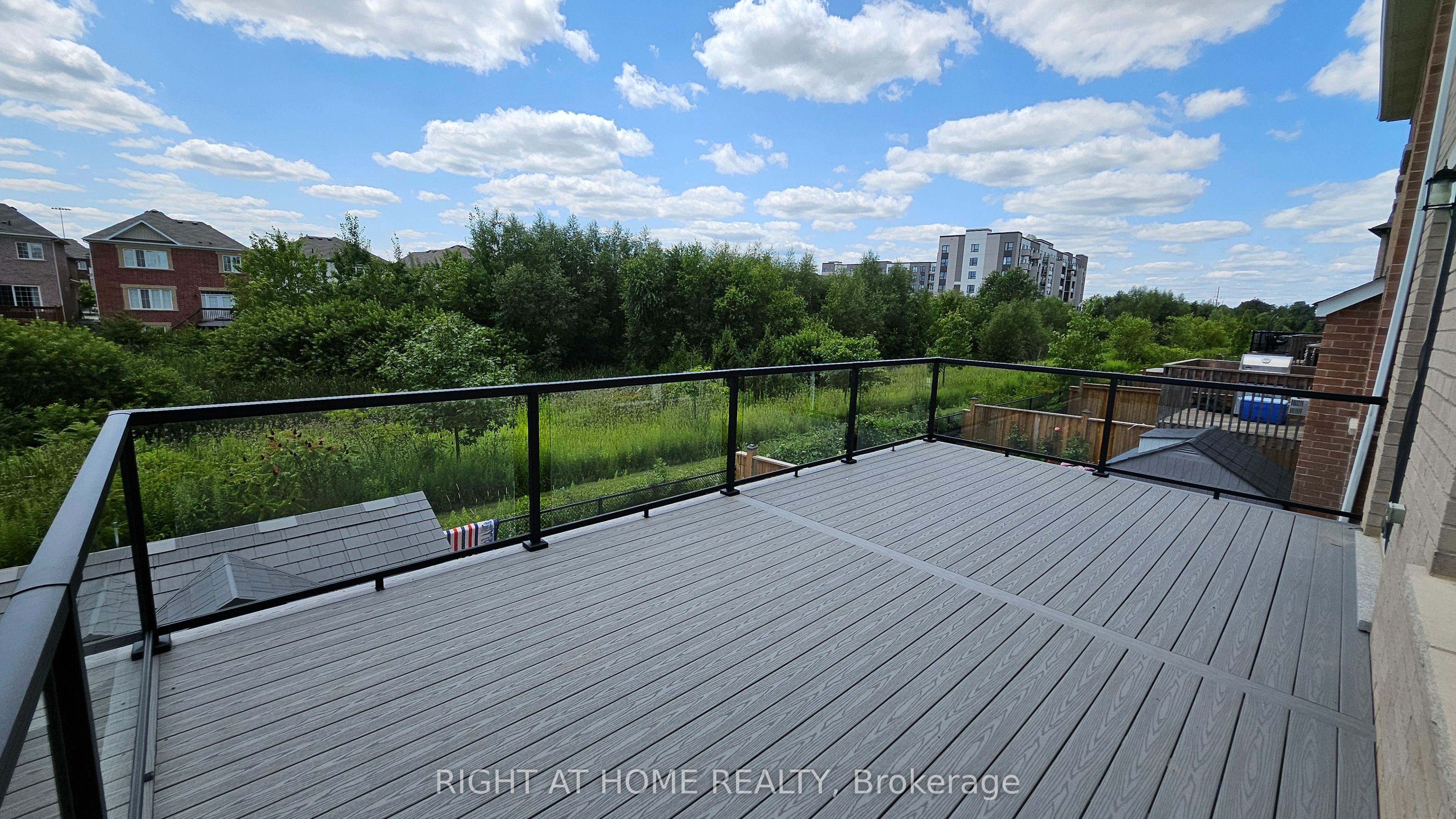 Upper-1206 Duignan Crescent, Milton, ON, L9E 1C2 photo 4