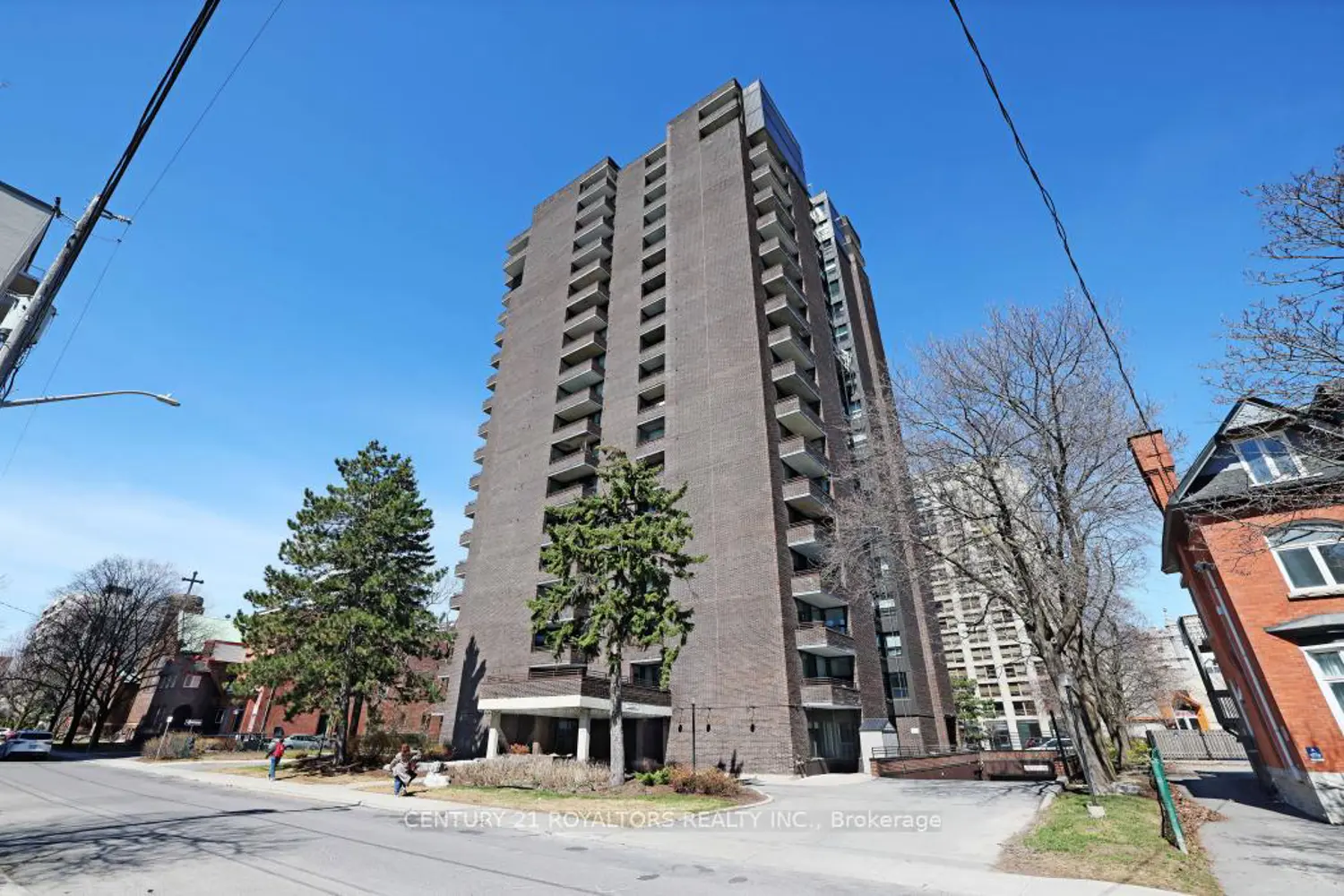 71 Somerset Street 1602 photo 2