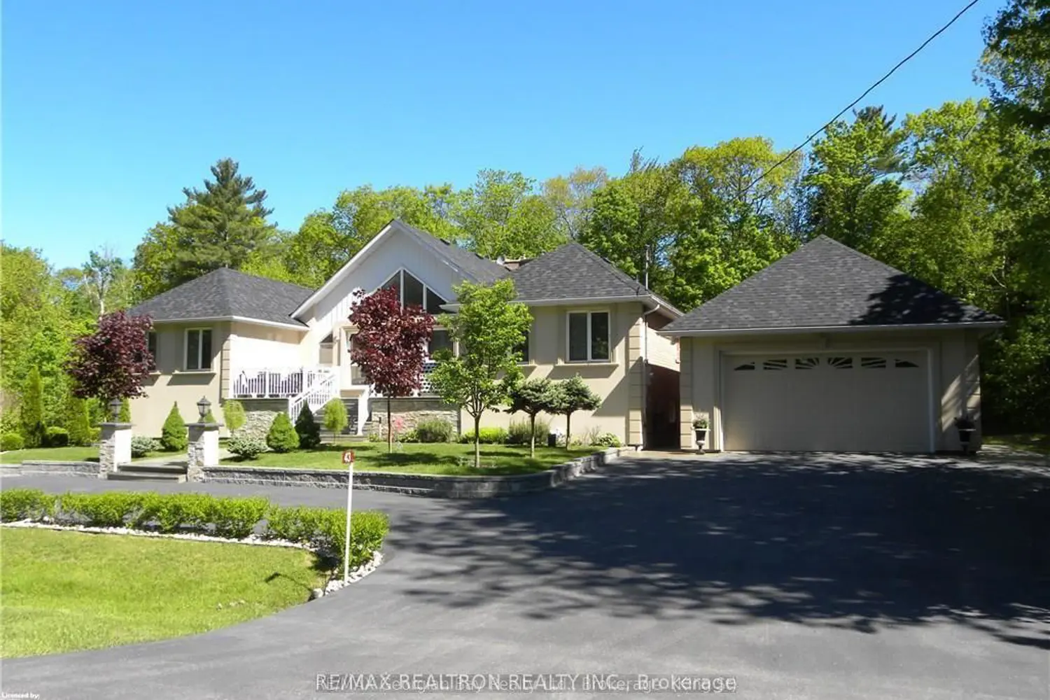 43 Staglir Drive photo 2