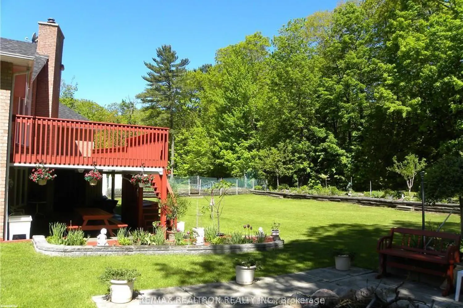 43 Staglir Drive photo 4