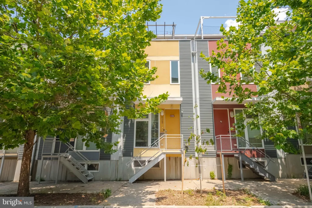 428 E Oliver Street, Baltimore, MD 21202 photo 2