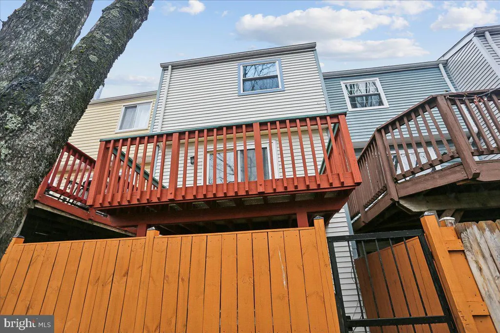 2839 Shepperton Terrace, Silver Spring, MD 20904 photo 2