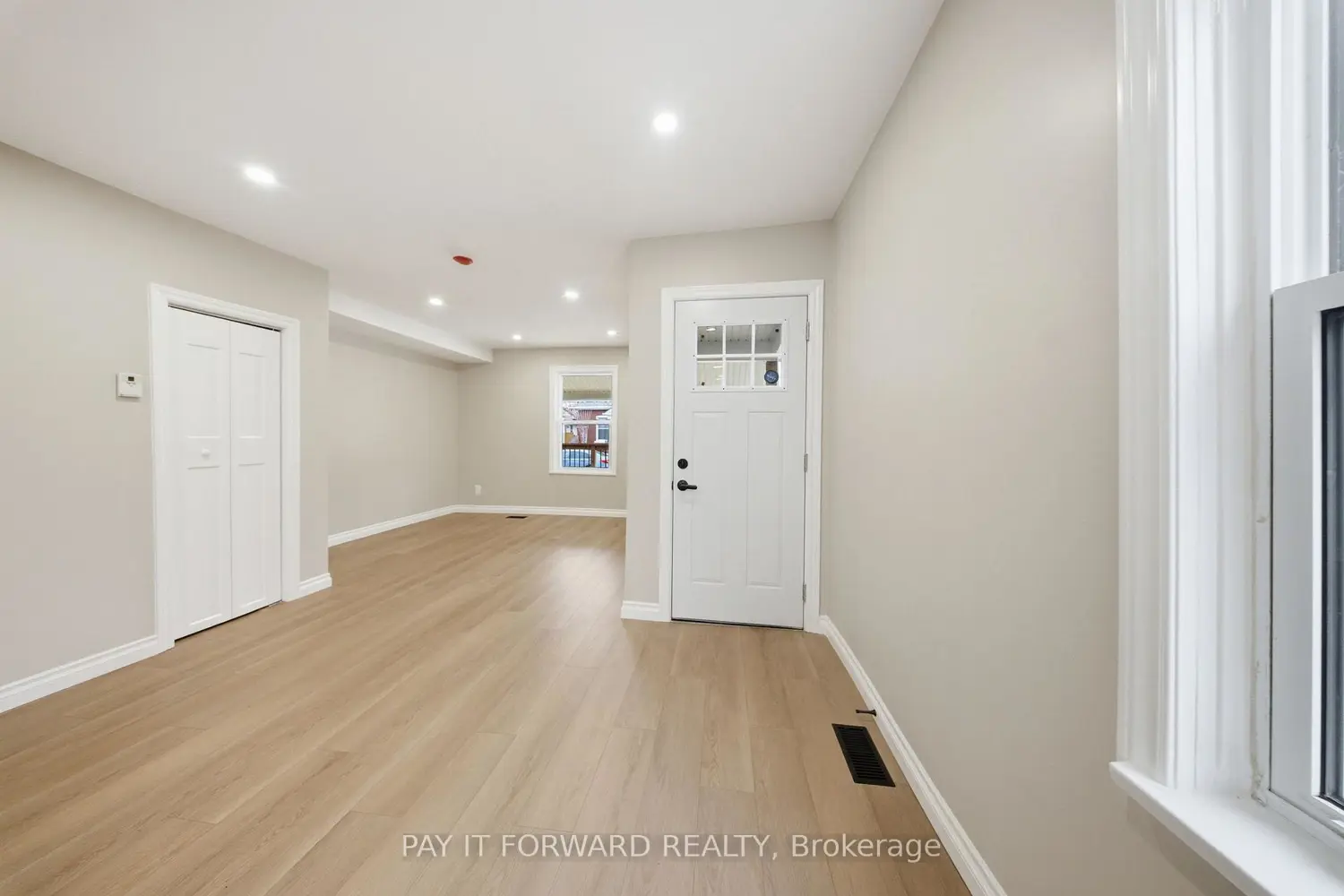 17 Able Avenue photo 3