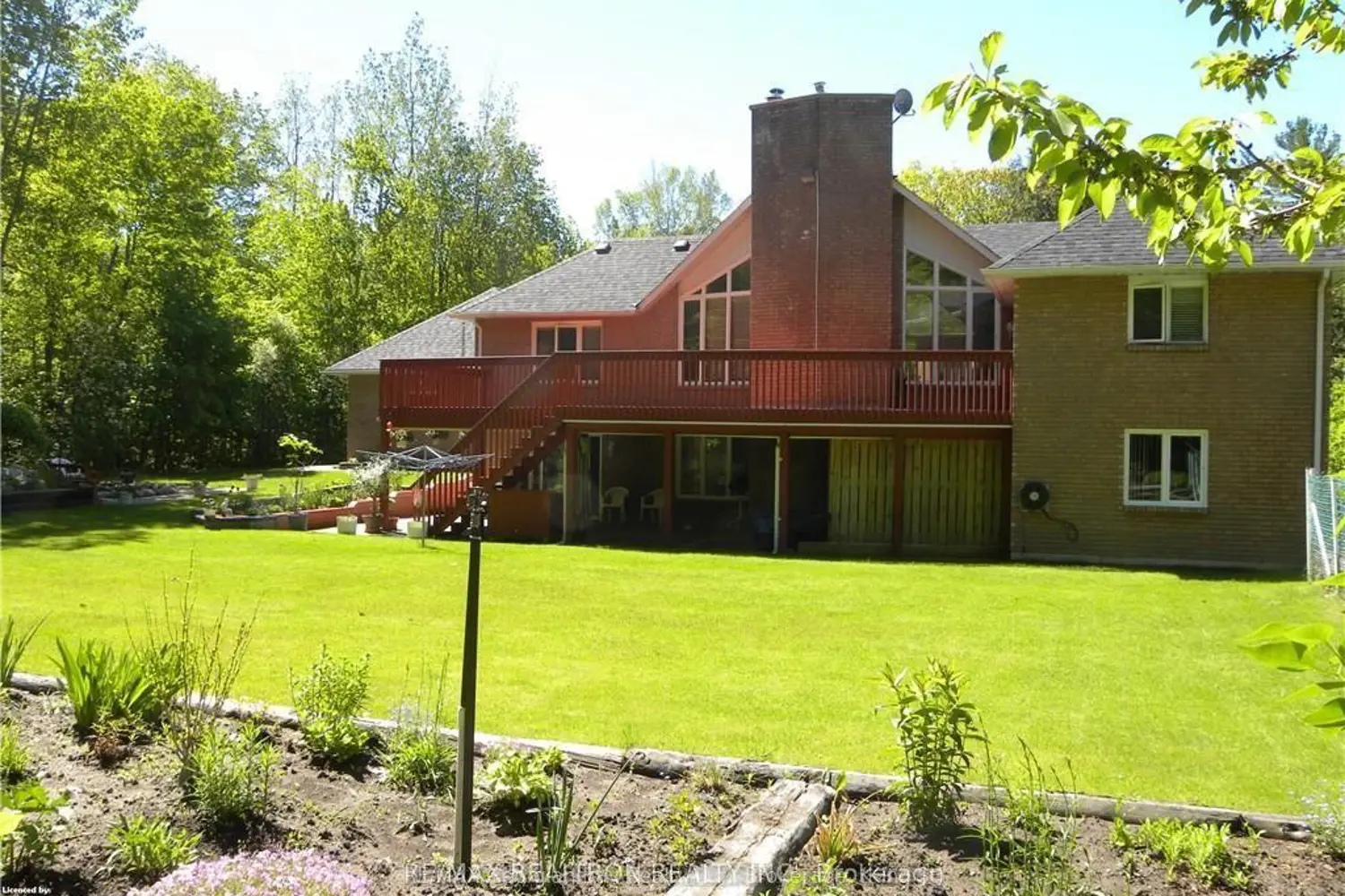43 Staglir Drive photo 3