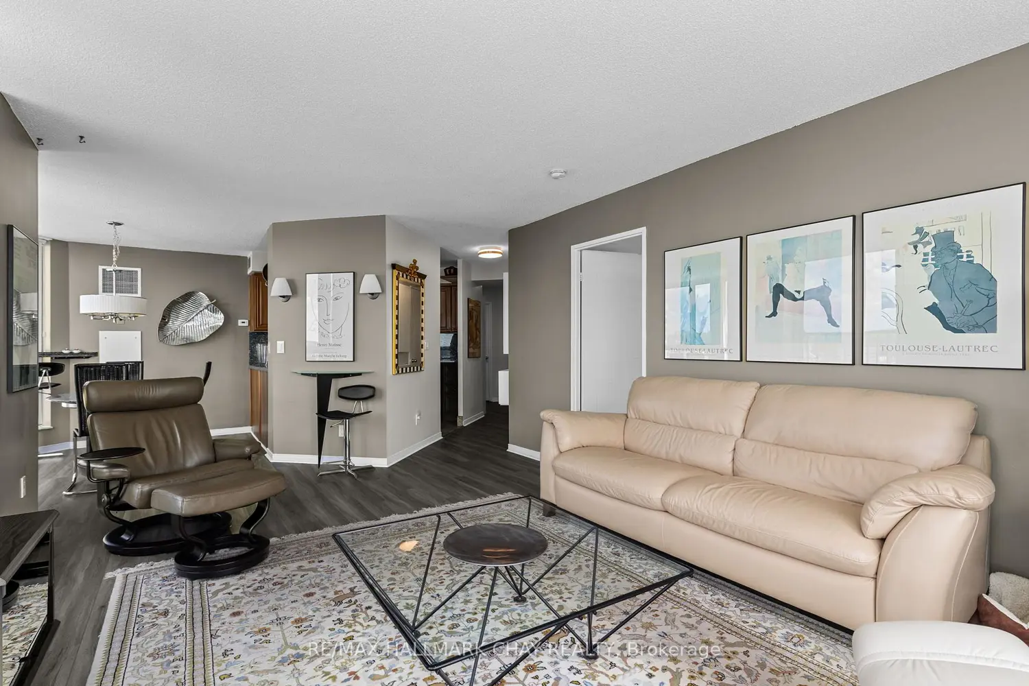 140 Dunlop Street 906 photo 4