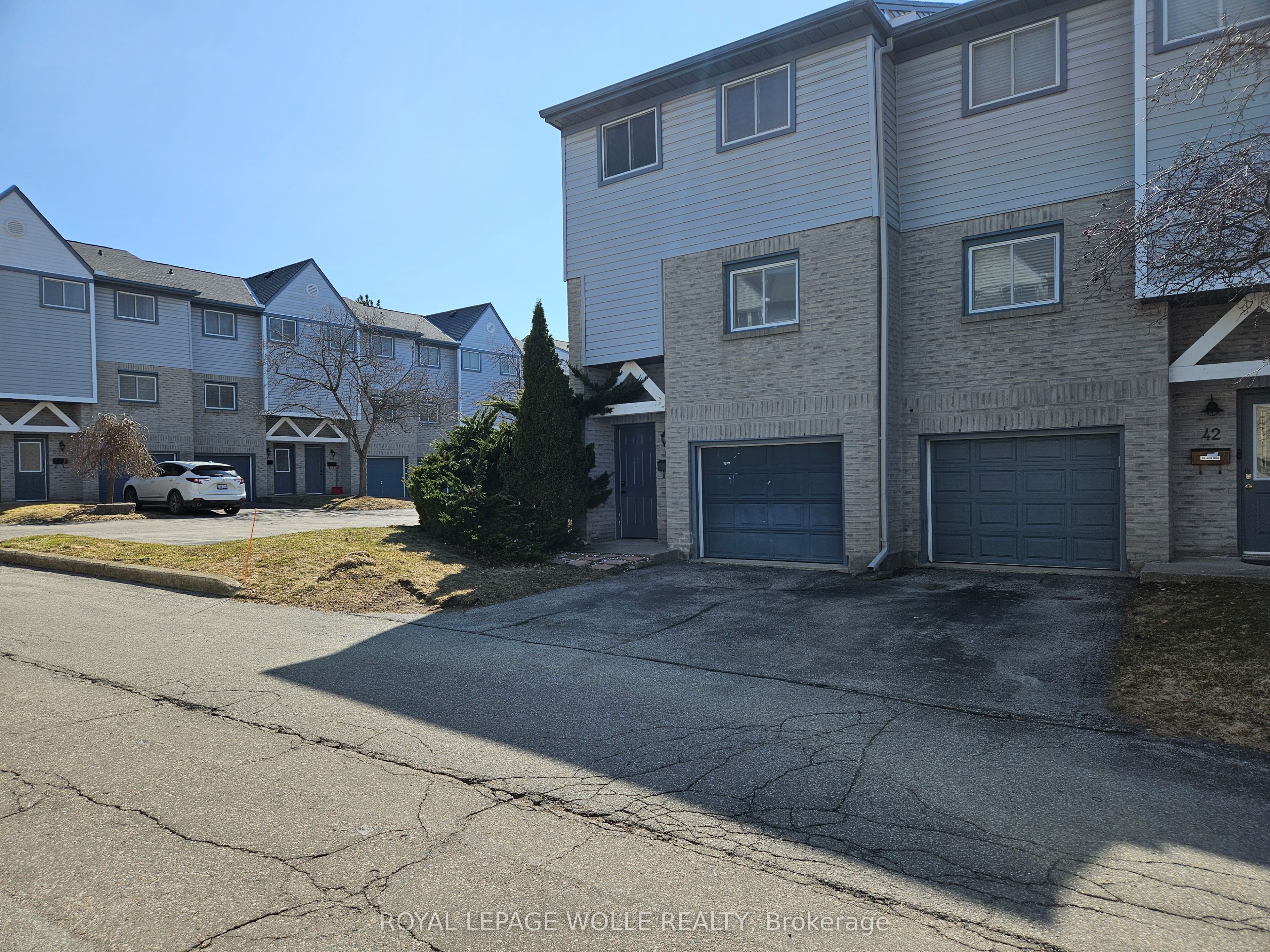 43-589 Beechwood Drive, Waterloo, ON, N2T 2K9