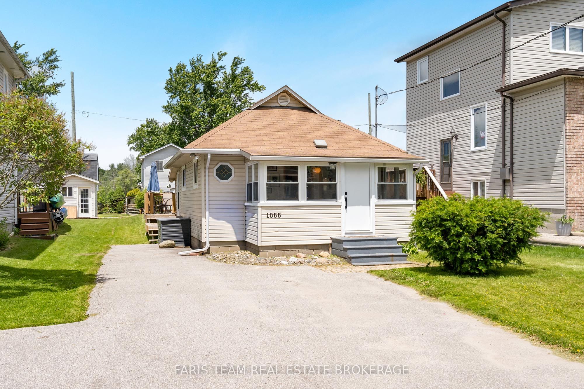 1066 Wood Street, Innisfil, ON, L0L 1K0