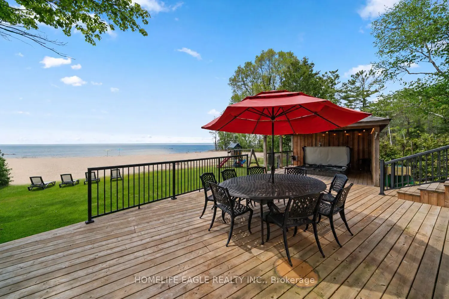 1496 Tiny Beaches Road photo 2