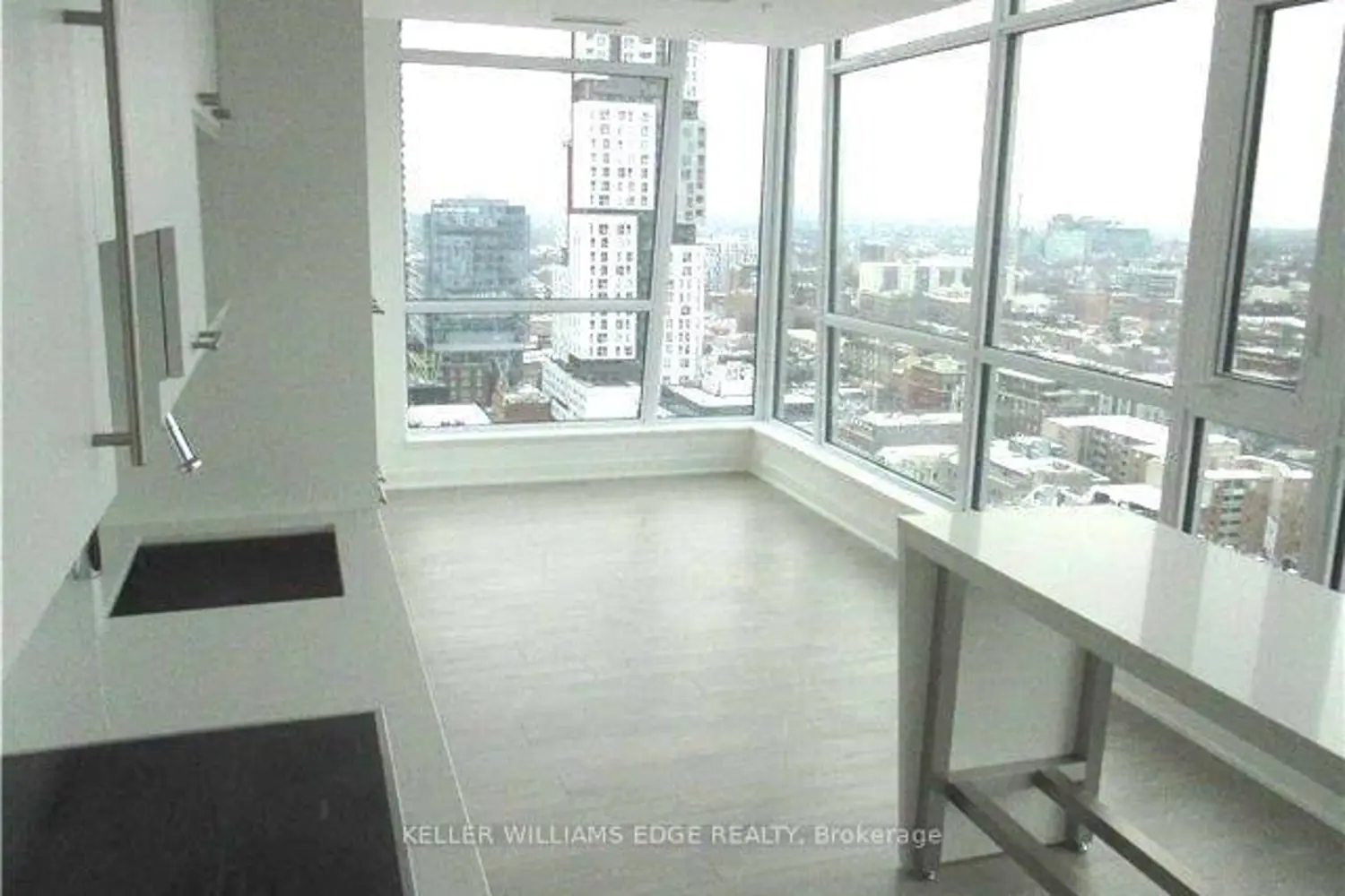30 Nelson Street 2409 photo 2