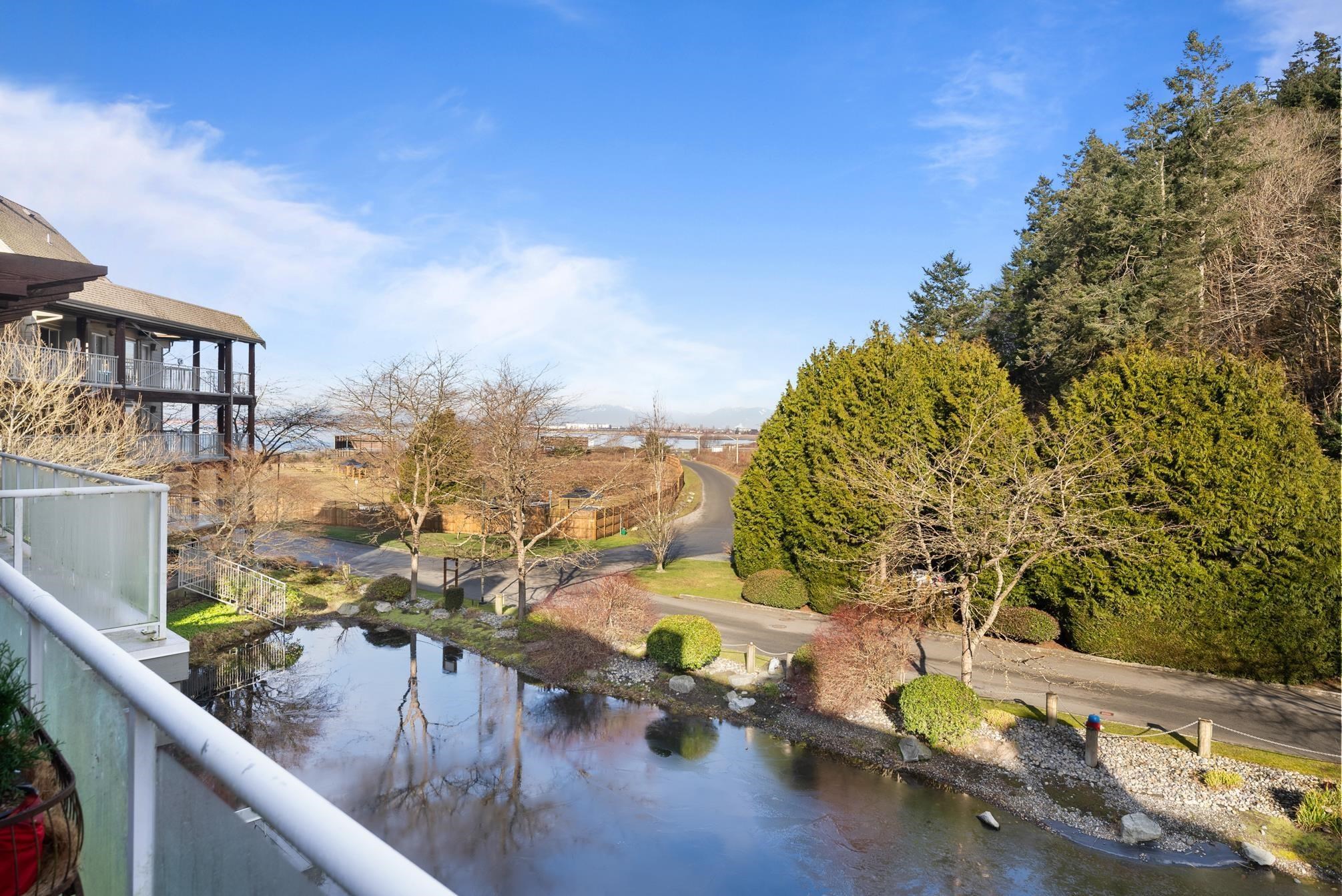 320-1120 Tsatsu Shores Drive, Tsawwassen, BC, V4M 4G3