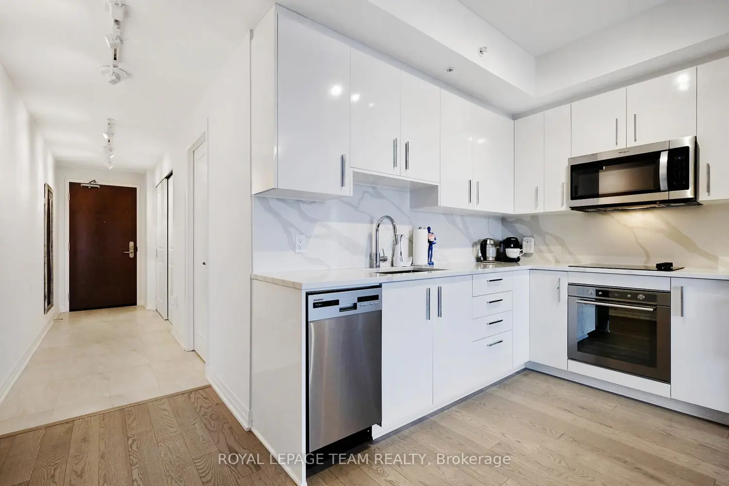 805 Carling Avenue 1508 photo 5