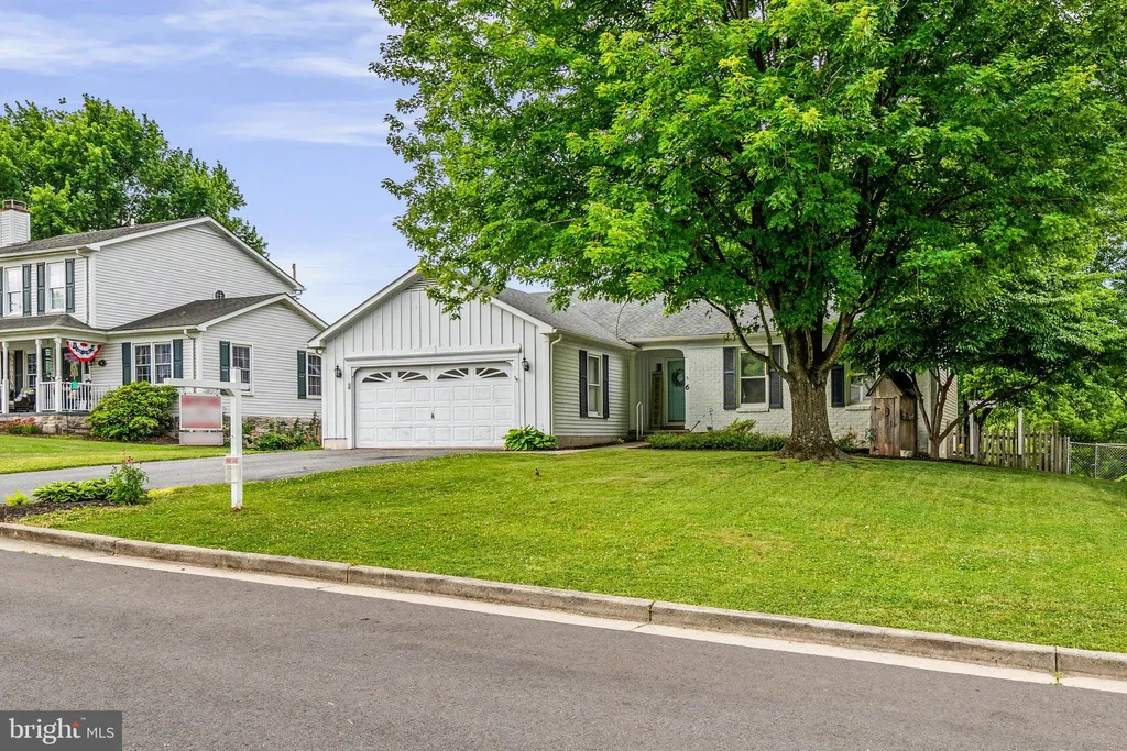 6 Colliery Drive, Thurmont, MD 21788 photo 2