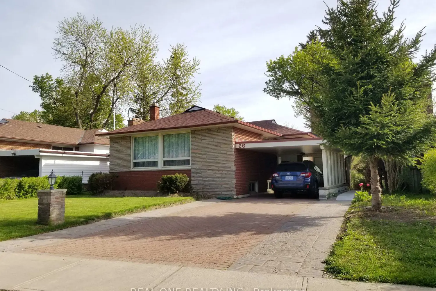 26 Applefield Drive photo 2