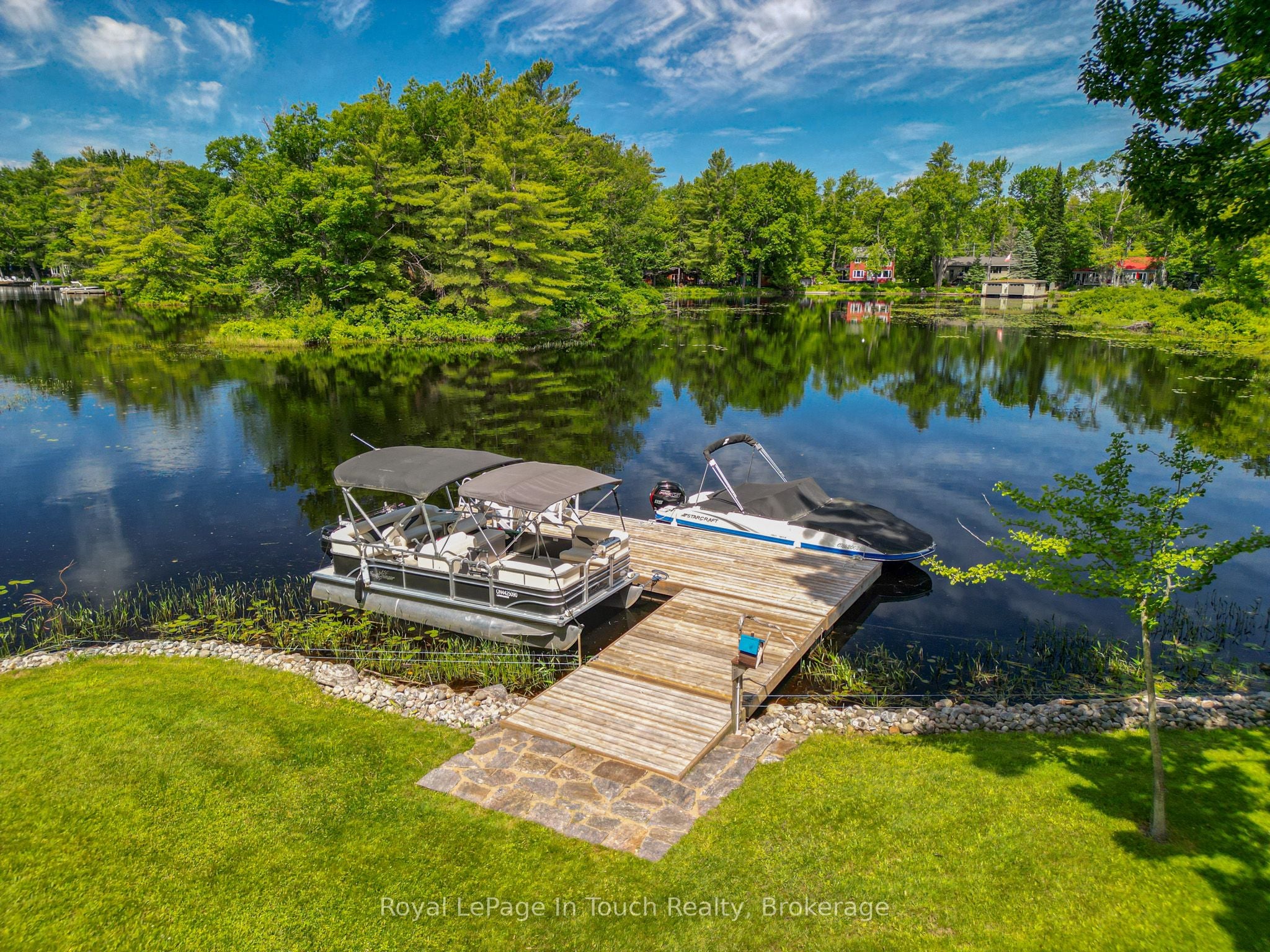 1464 Golden Beach Road, Bracebridge, ON, P1L 1W8