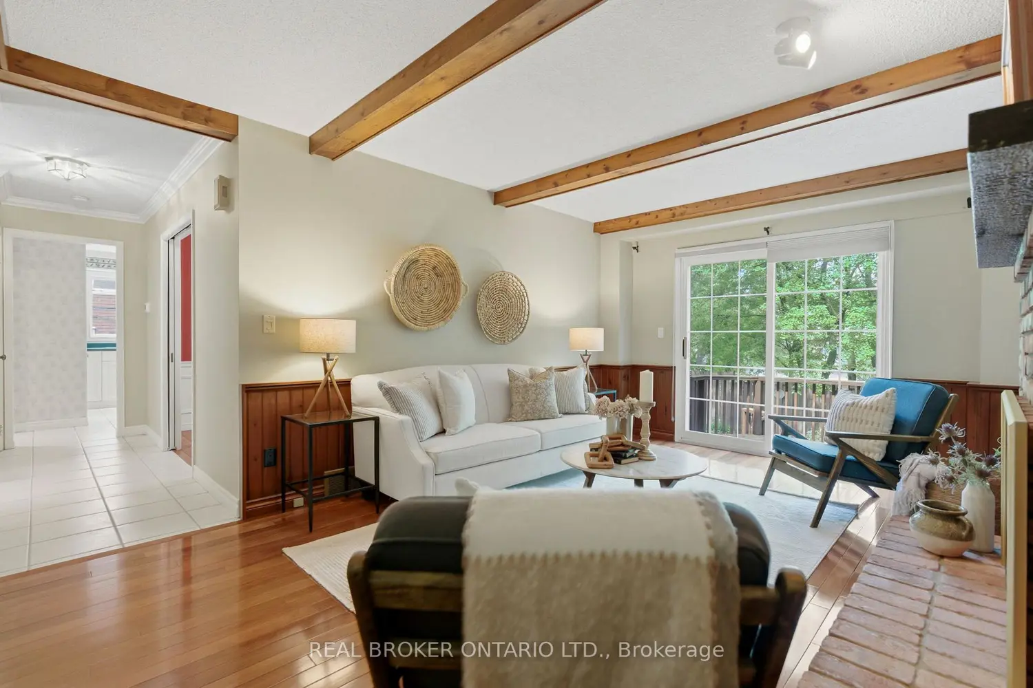 2241 Mansfield Drive photo 5