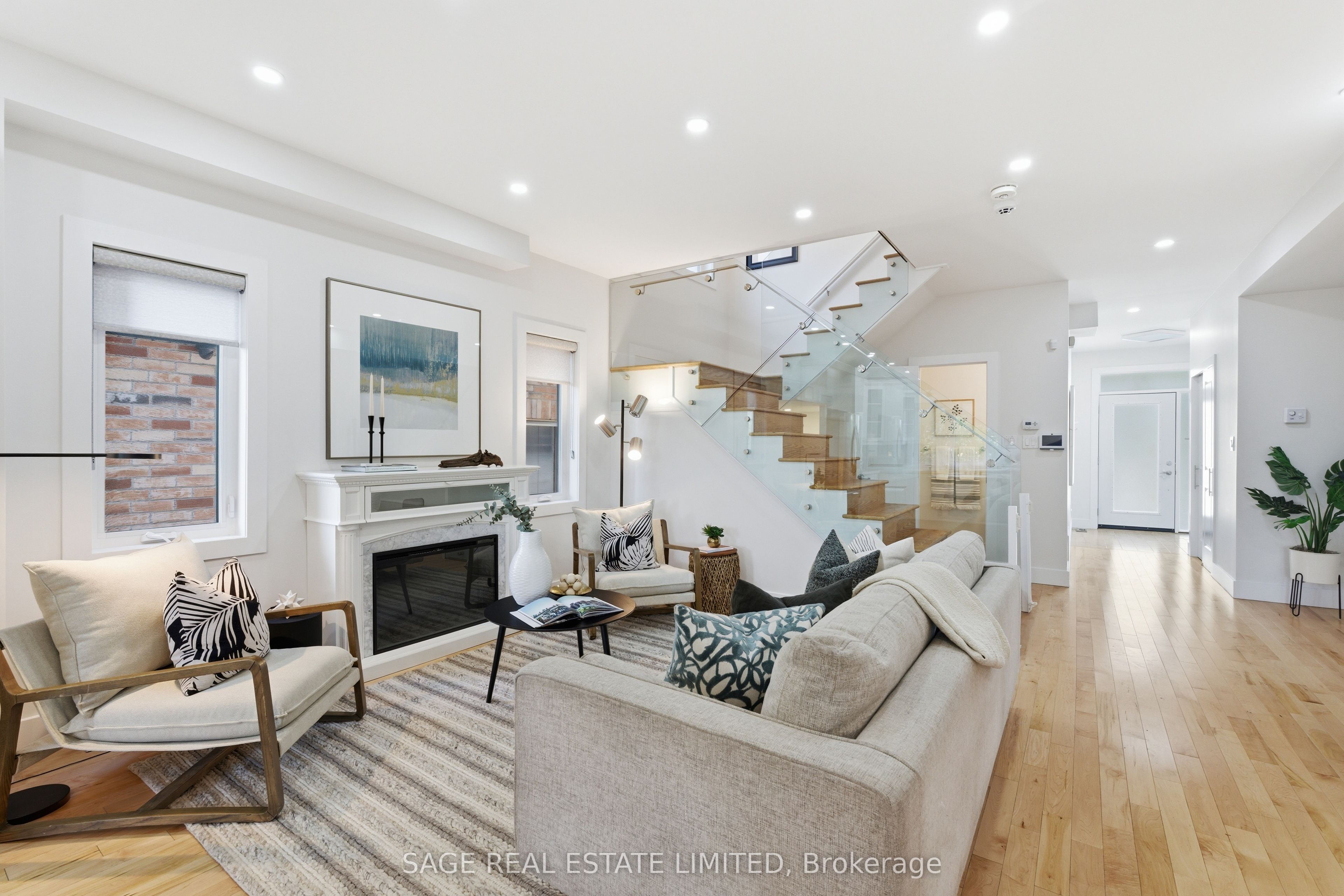 5A Adair Road, Toronto, ON, M4B 1V4 photo 3