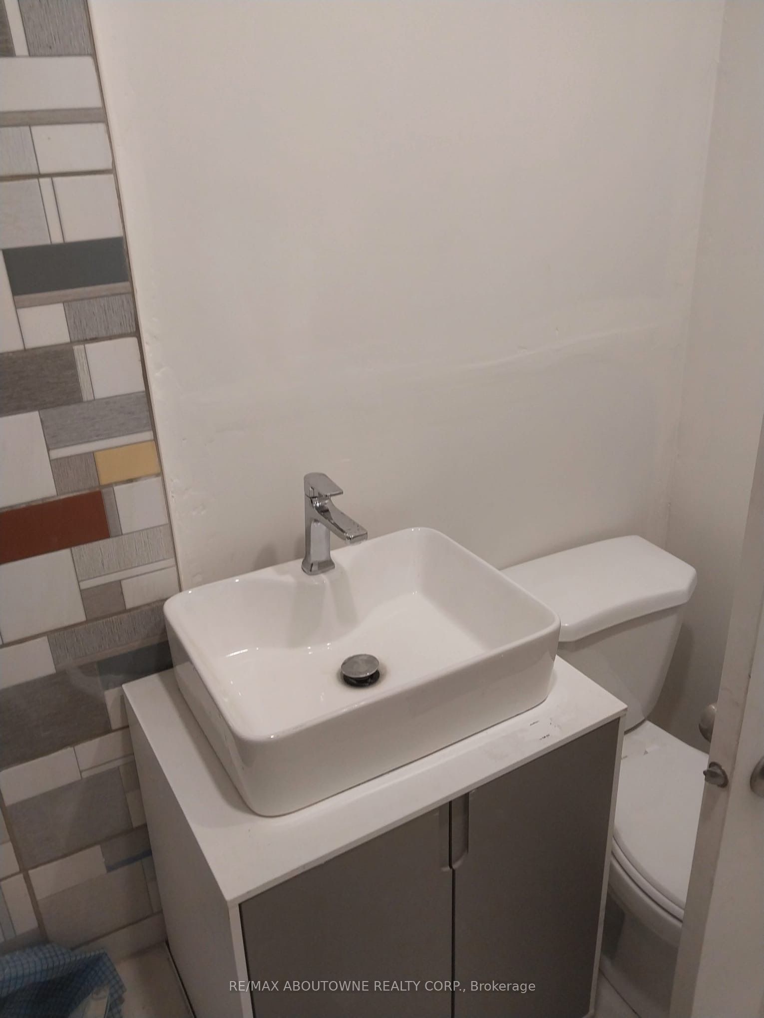 1071 Southcote Road, Hamilton, ON, L9G 3L1