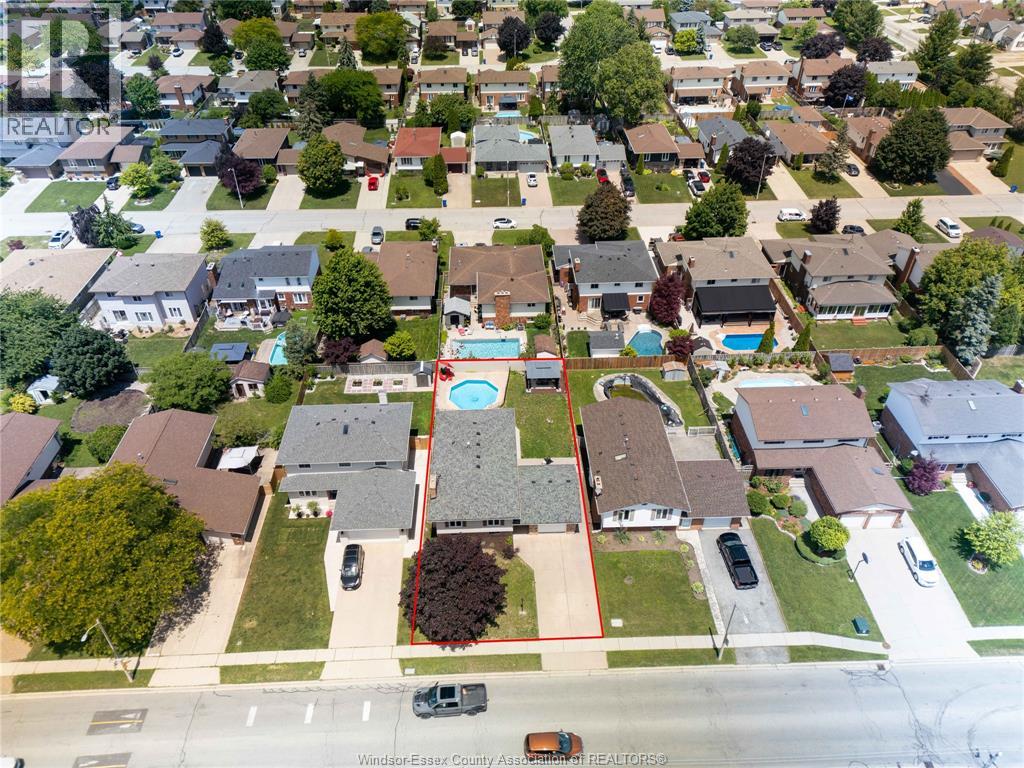 12184 Mcnorton , Tecumseh, ON, N8N3Z6 photo 2