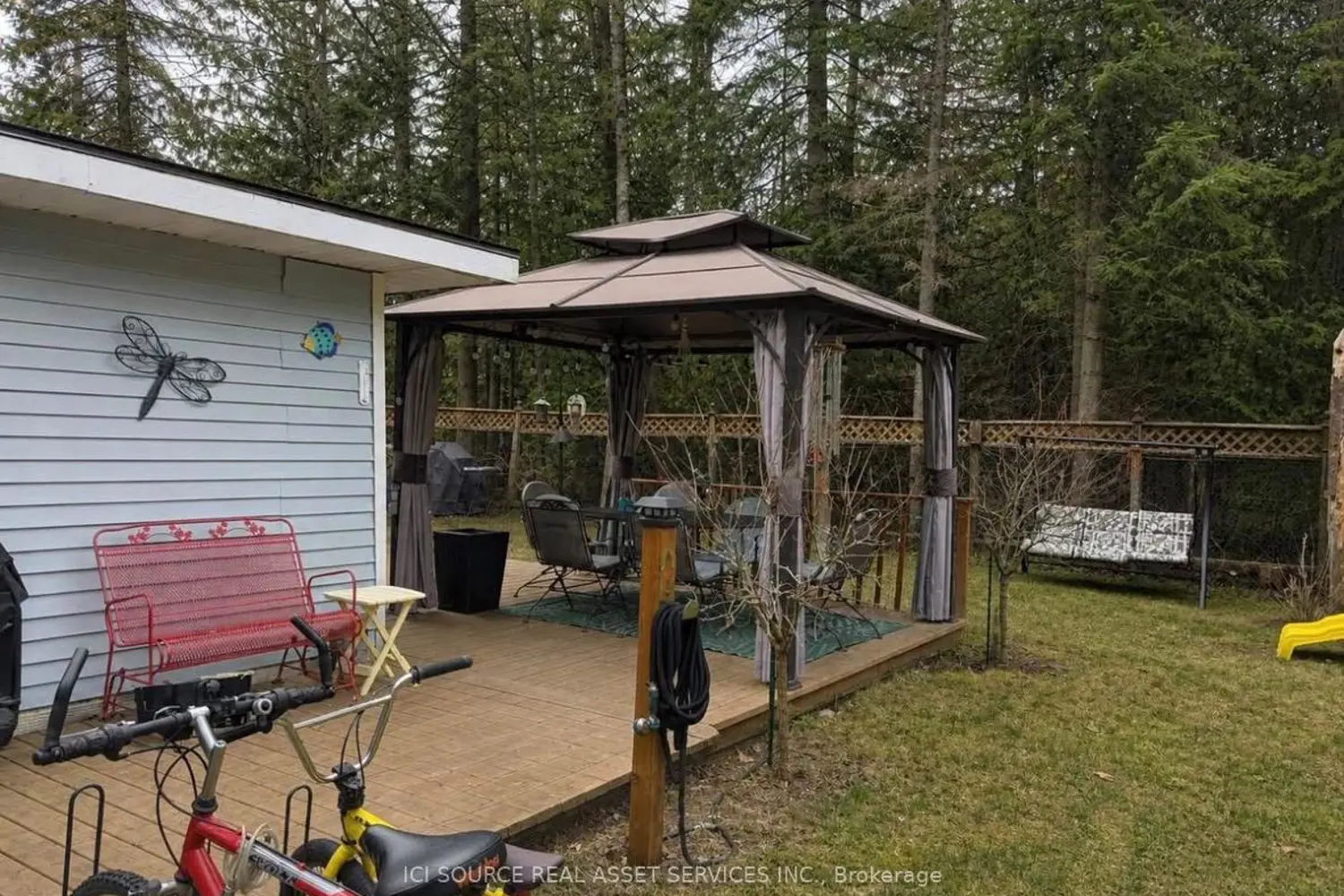 126 Pinecrest Avenue photo 4