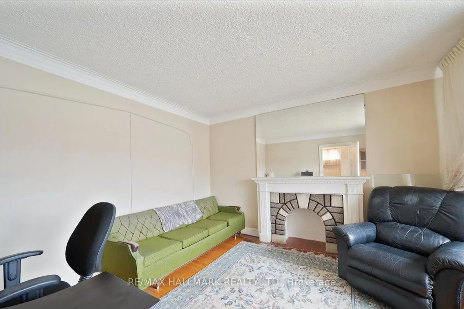39 Lanark Avenue photo 5