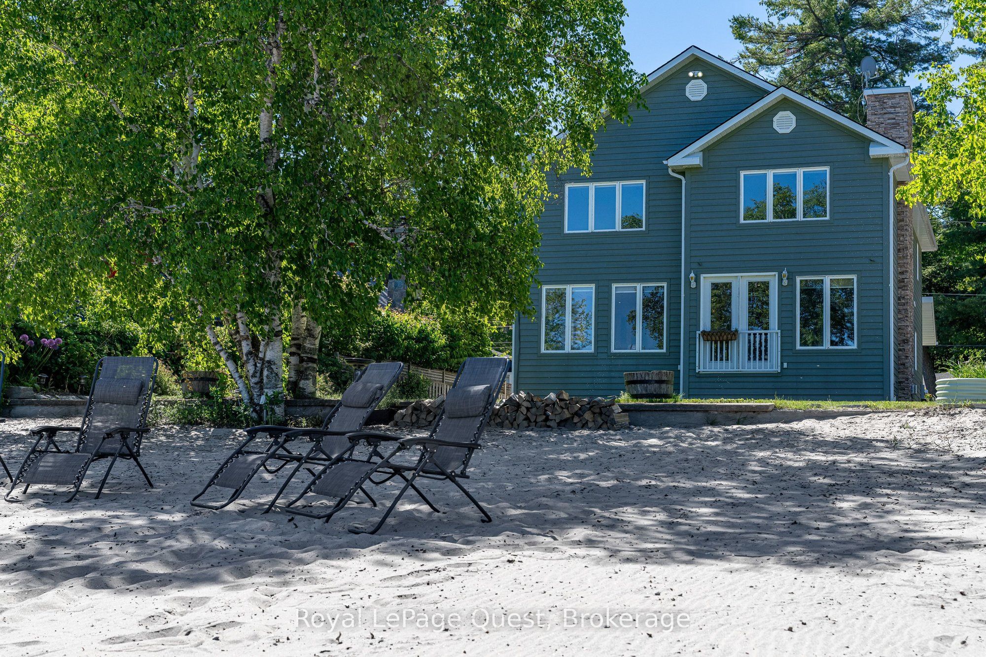 16 East Beach Road, Tiny, ON, L9M 0M6