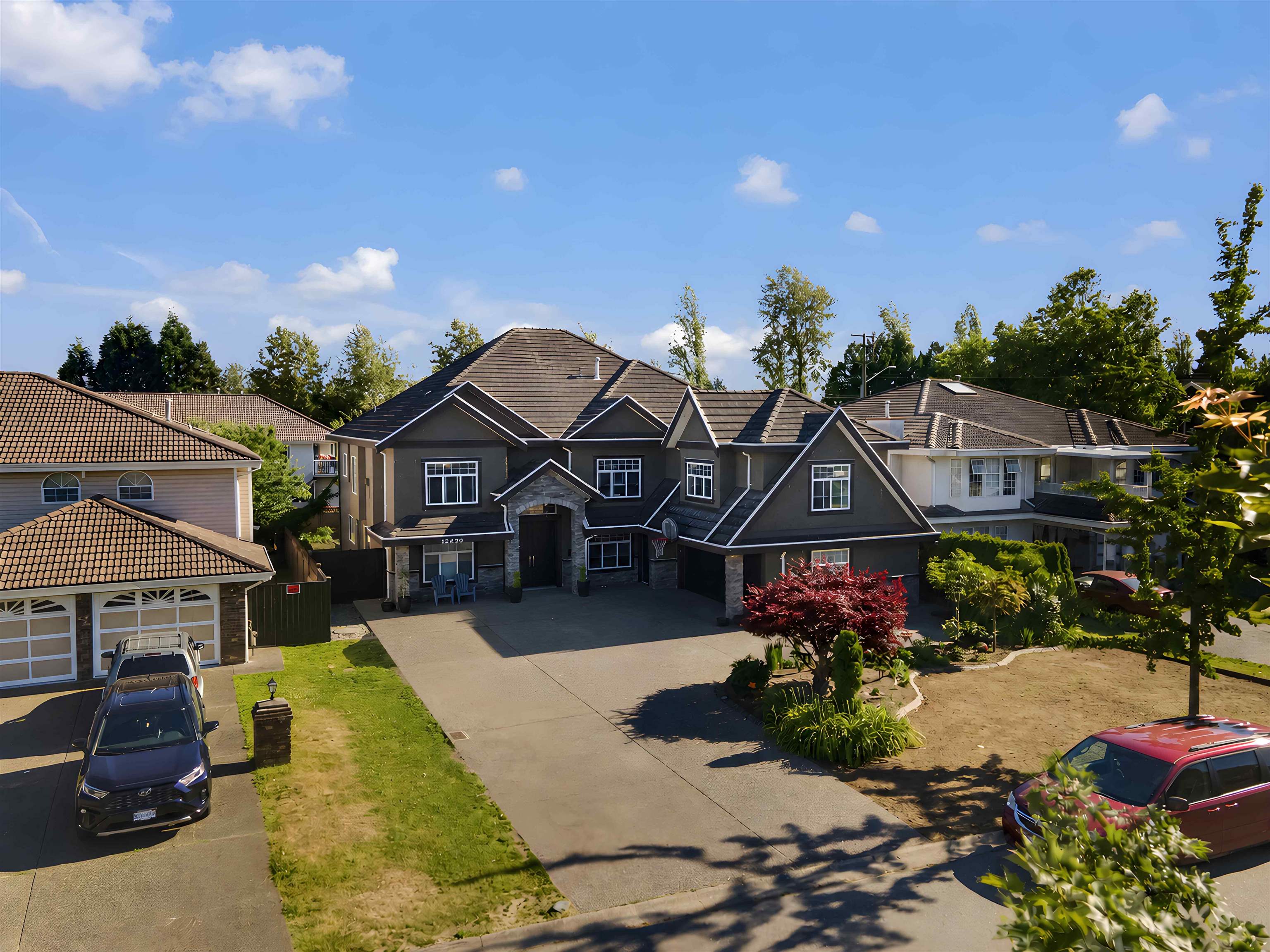 12420 90a Avenue, Surrey, BC, V3V 6T3