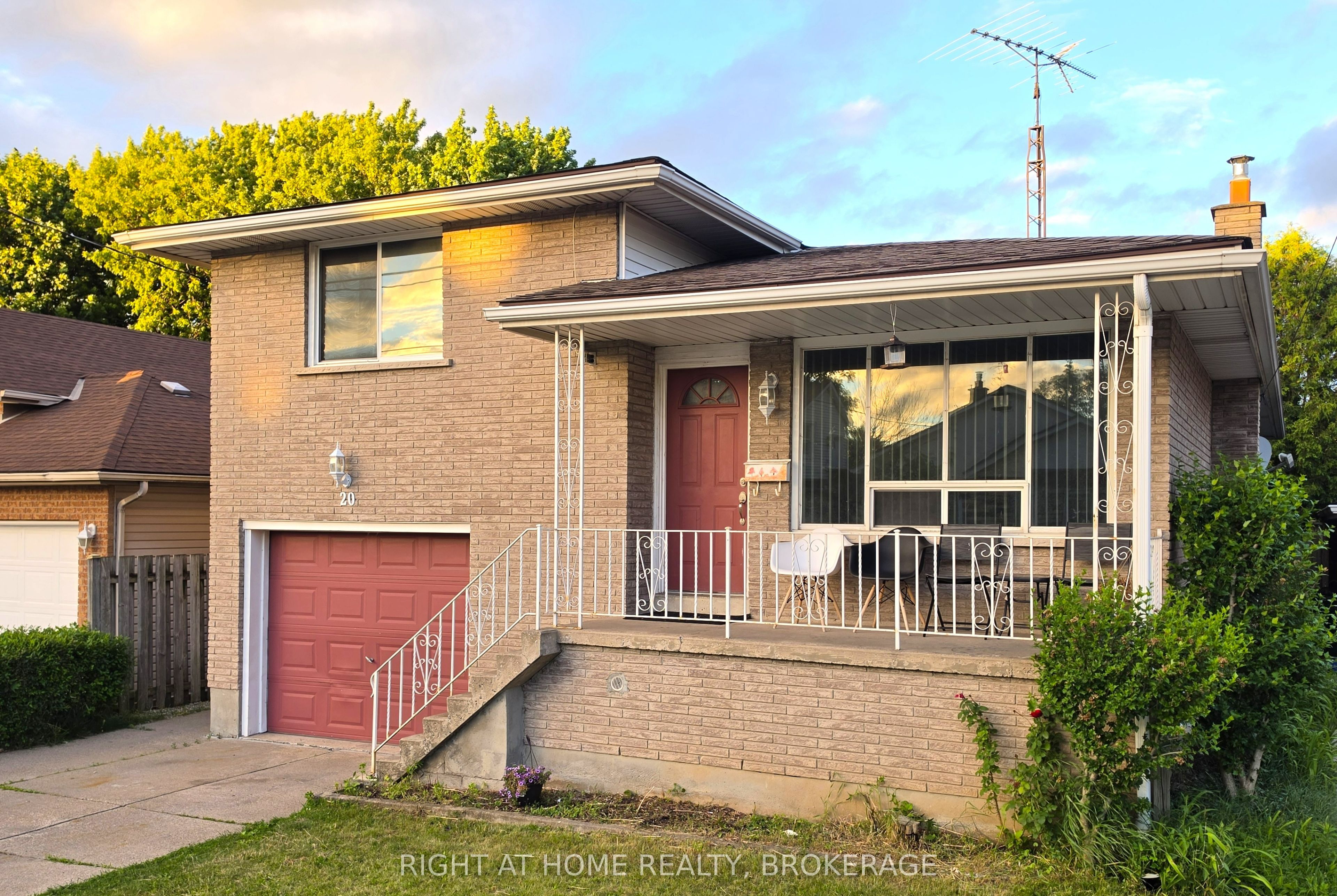 20 Augusta Avenue, St. Catharines, ON, L2M 5R2 photo 2