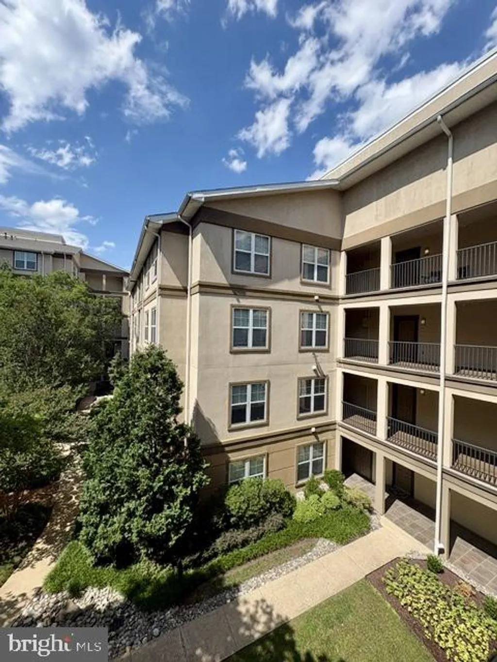11750 Old Georgetown Road Unit 2301, North Bethesda, MD 20852