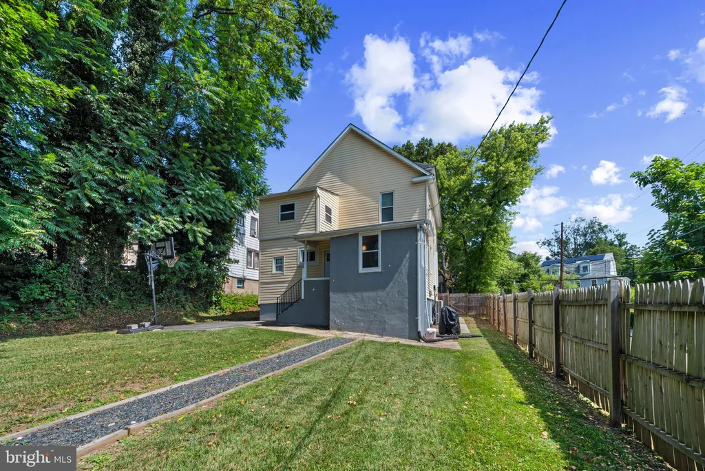 4225 Kenwood Avenue, Baltimore, MD 21206