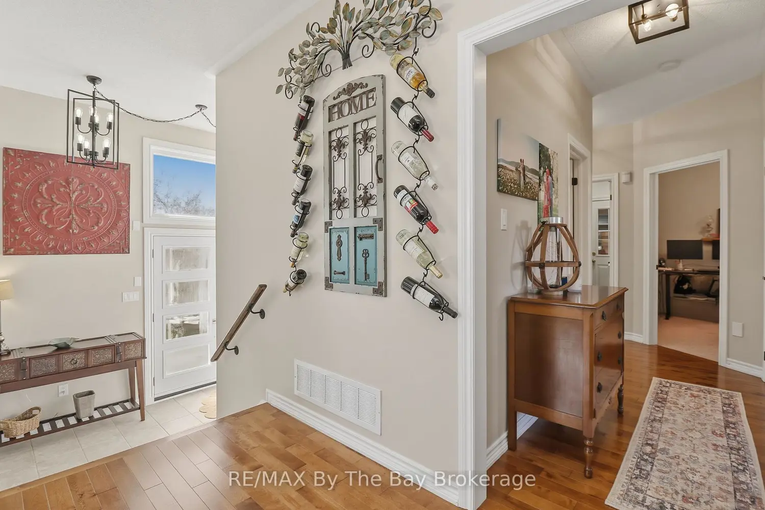 18 Maple Drive photo 4