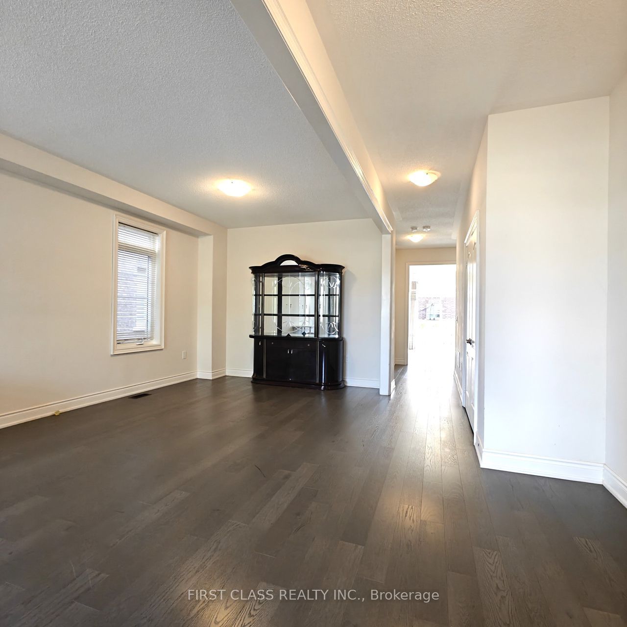 1538 Devine Point, Milton, ON, L9E 1H6 photo 5