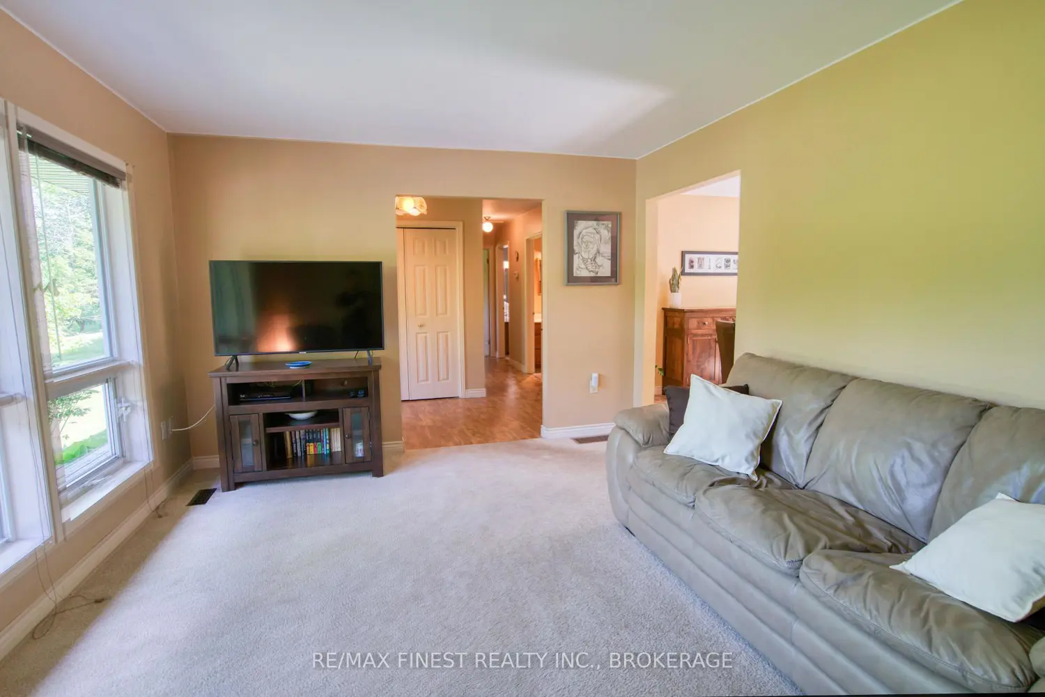 5895 Davey Drive photo 3
