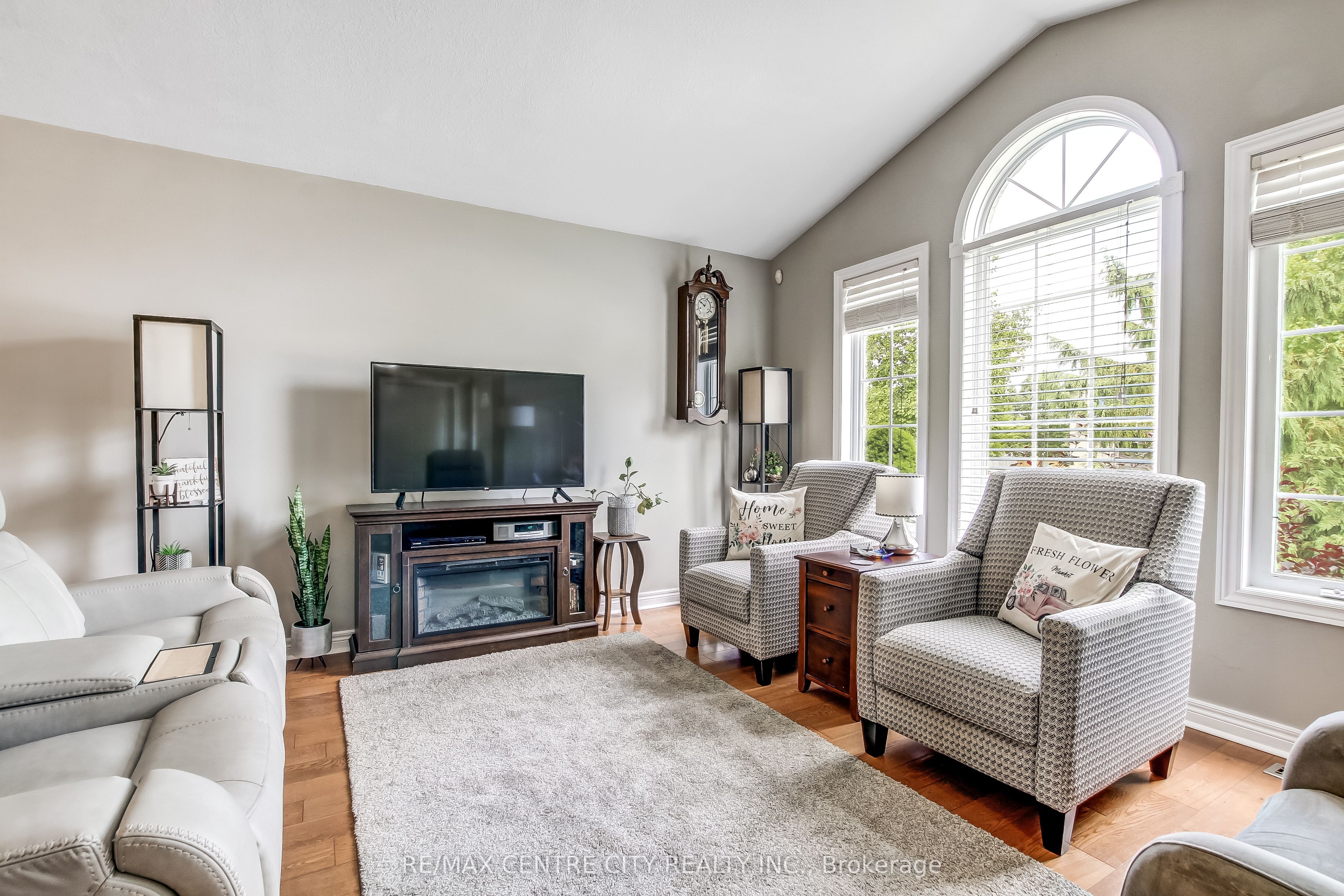 26 Oriole Lane, St. Thomas, ON, N5R 6K8 photo 4