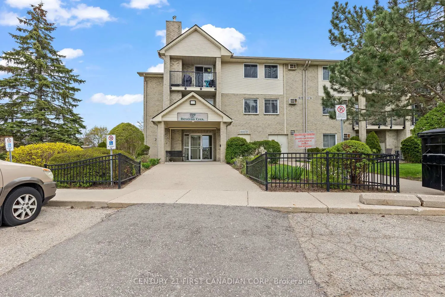 729 Deveron Crescent 109