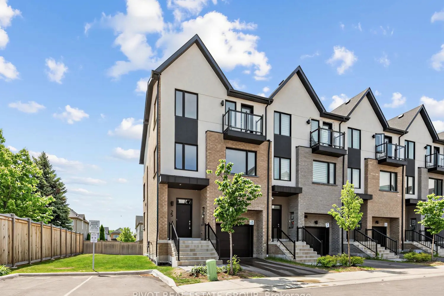 25 Lively Way